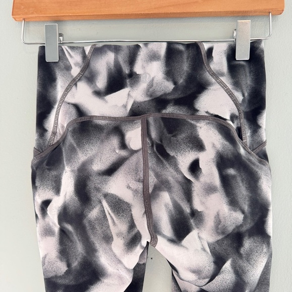 Lululemon Train Times 7/8 Pant 24" - Picture 10 of 15